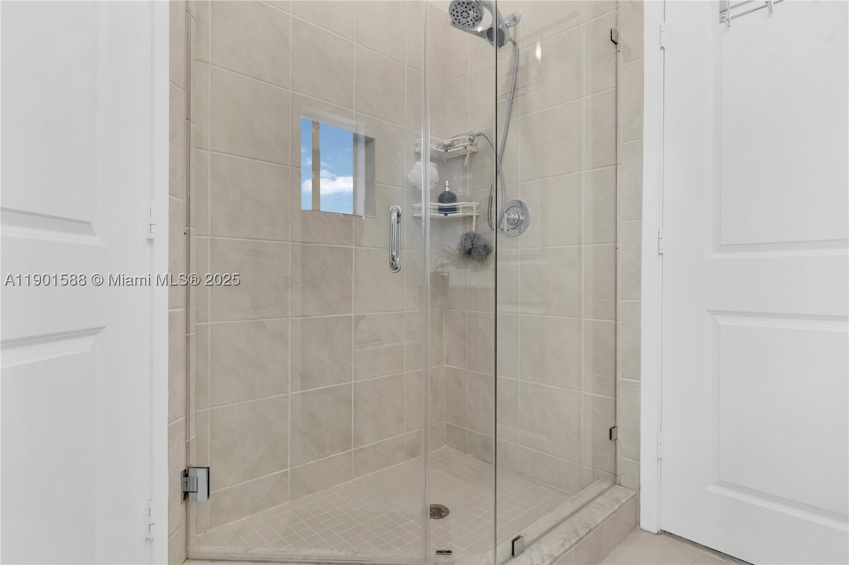 856 Se 16th Ct Property Photo 28