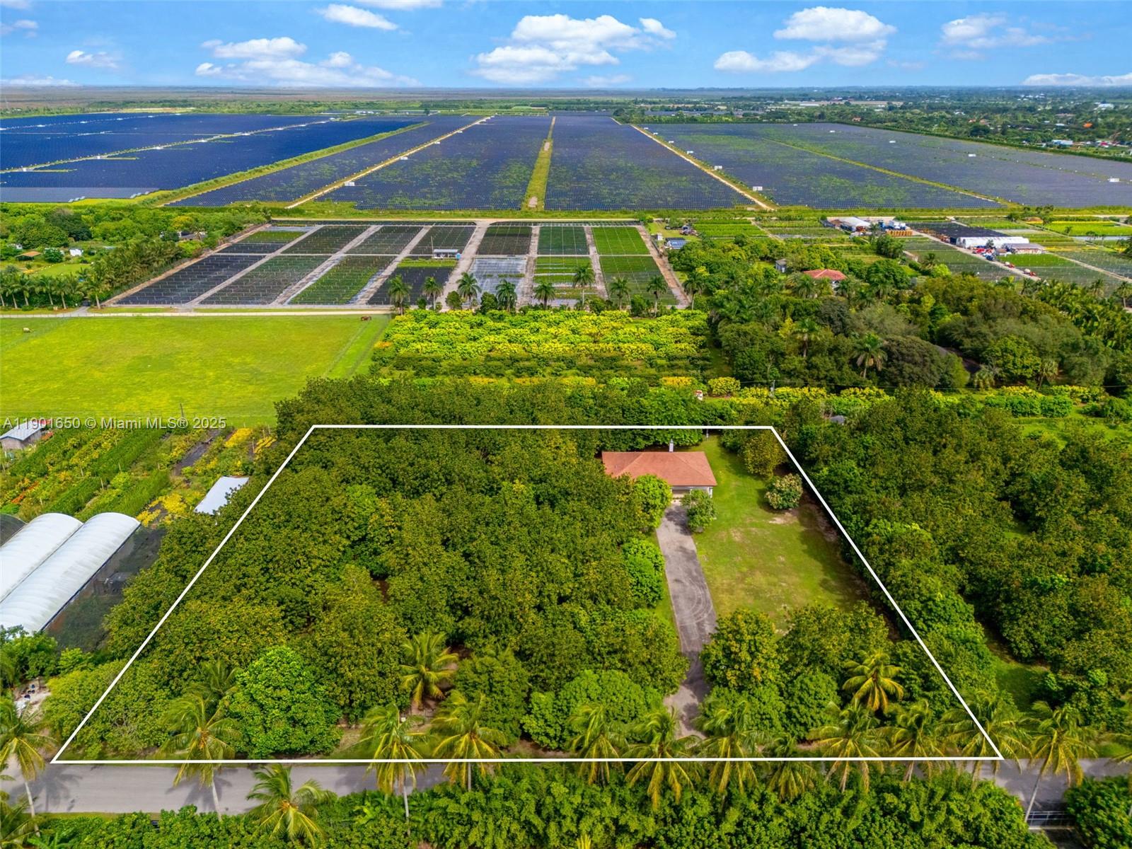 21991 Sw 252nd St Property Photo 1