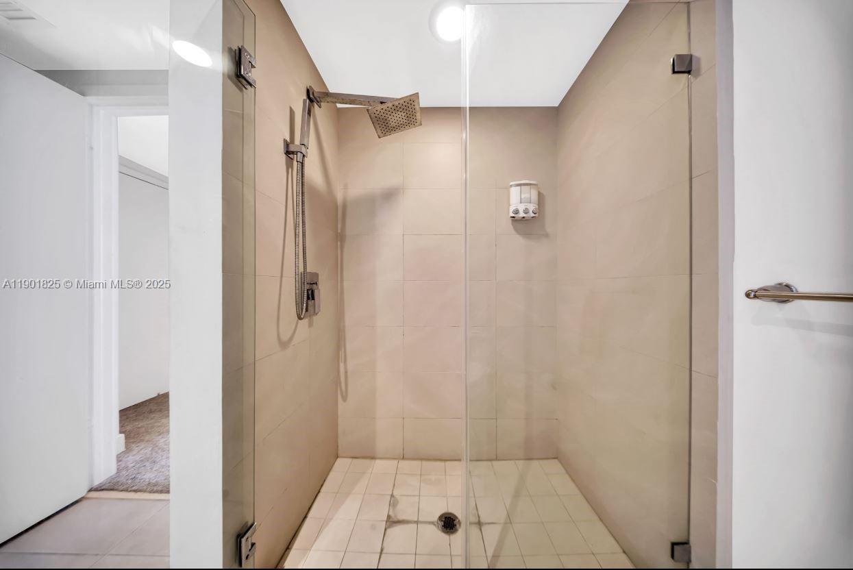 4111 S Ocean Dr 1212 Property Photo 19