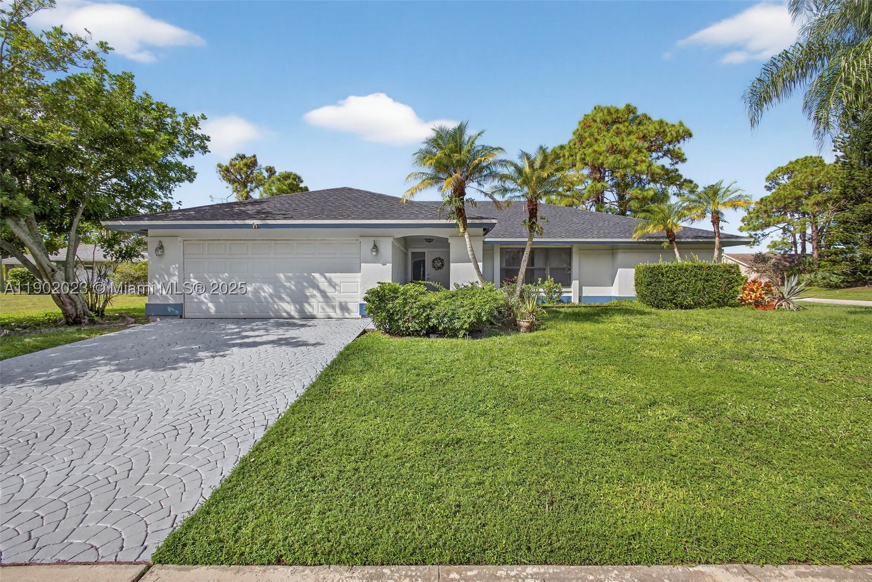 100 Miramar Ave Property Photo 1