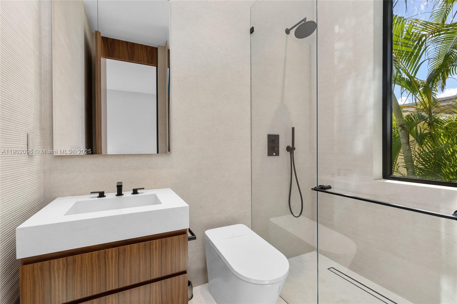 11404 N Bayshore Dr Property Photo 58