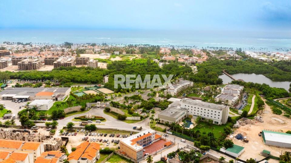 A11902634 Property Photo 11