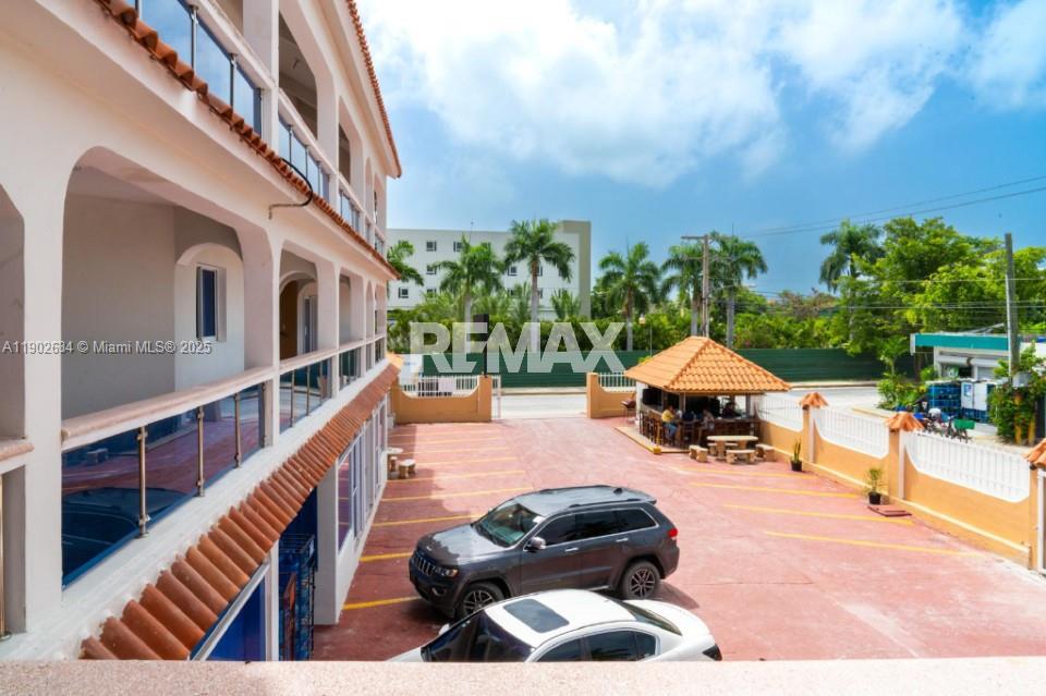 A11902634 Property Photo 12
