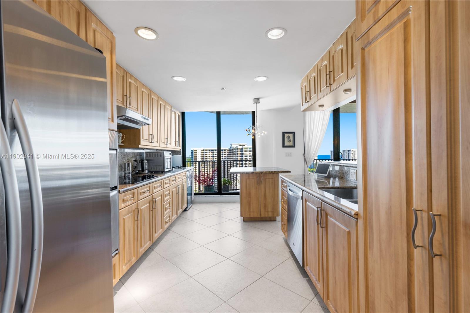 300 Three Islands Blvd Ph2a Property Photo 24