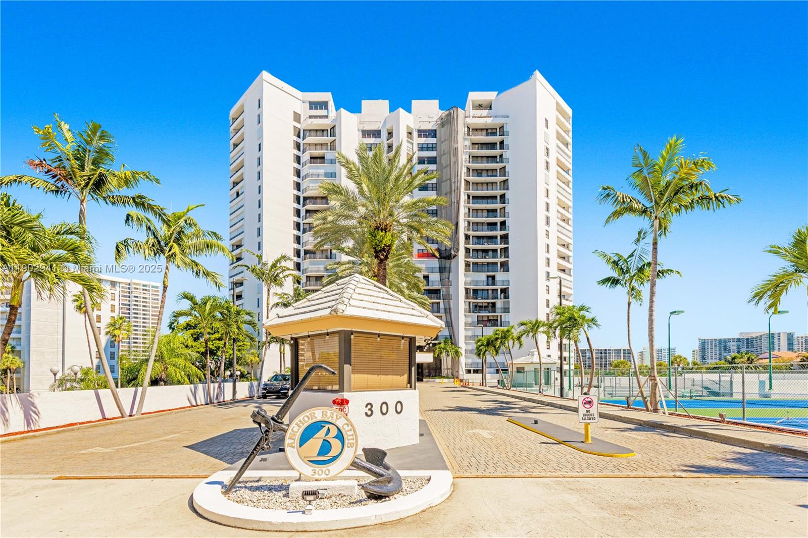 300 Three Islands Blvd Ph2a Property Photo 57