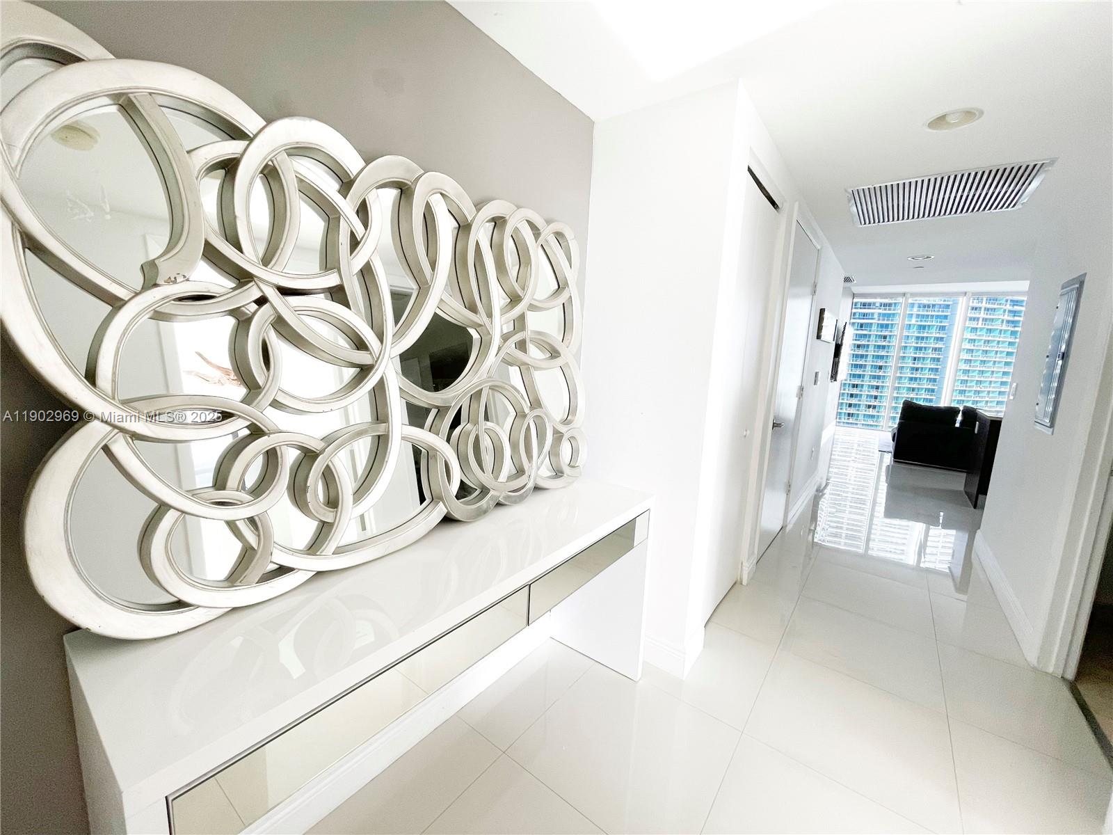 485 Brickell Ave 2602 Property Photo 3