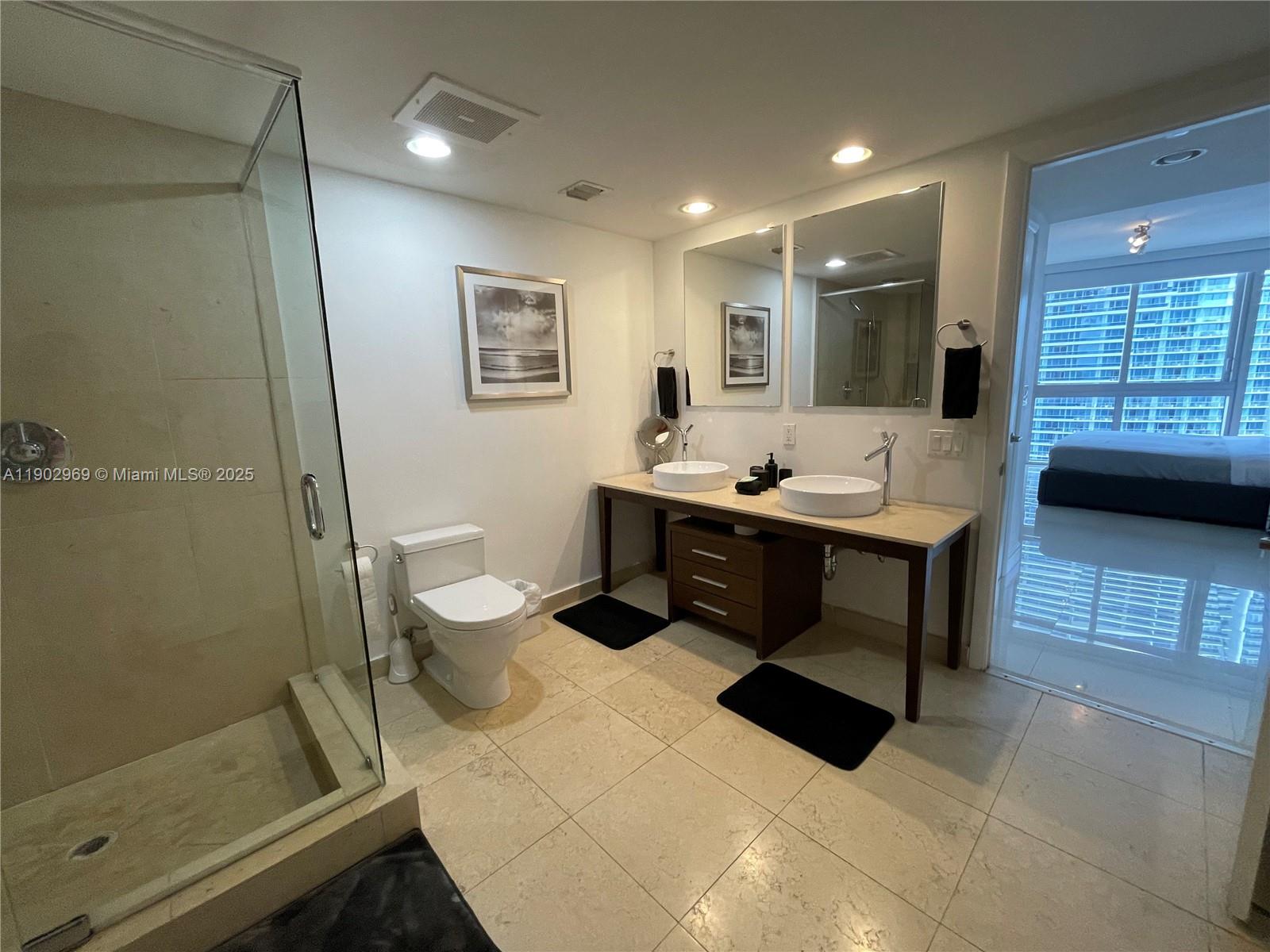 485 Brickell Ave 2602 Property Photo 10