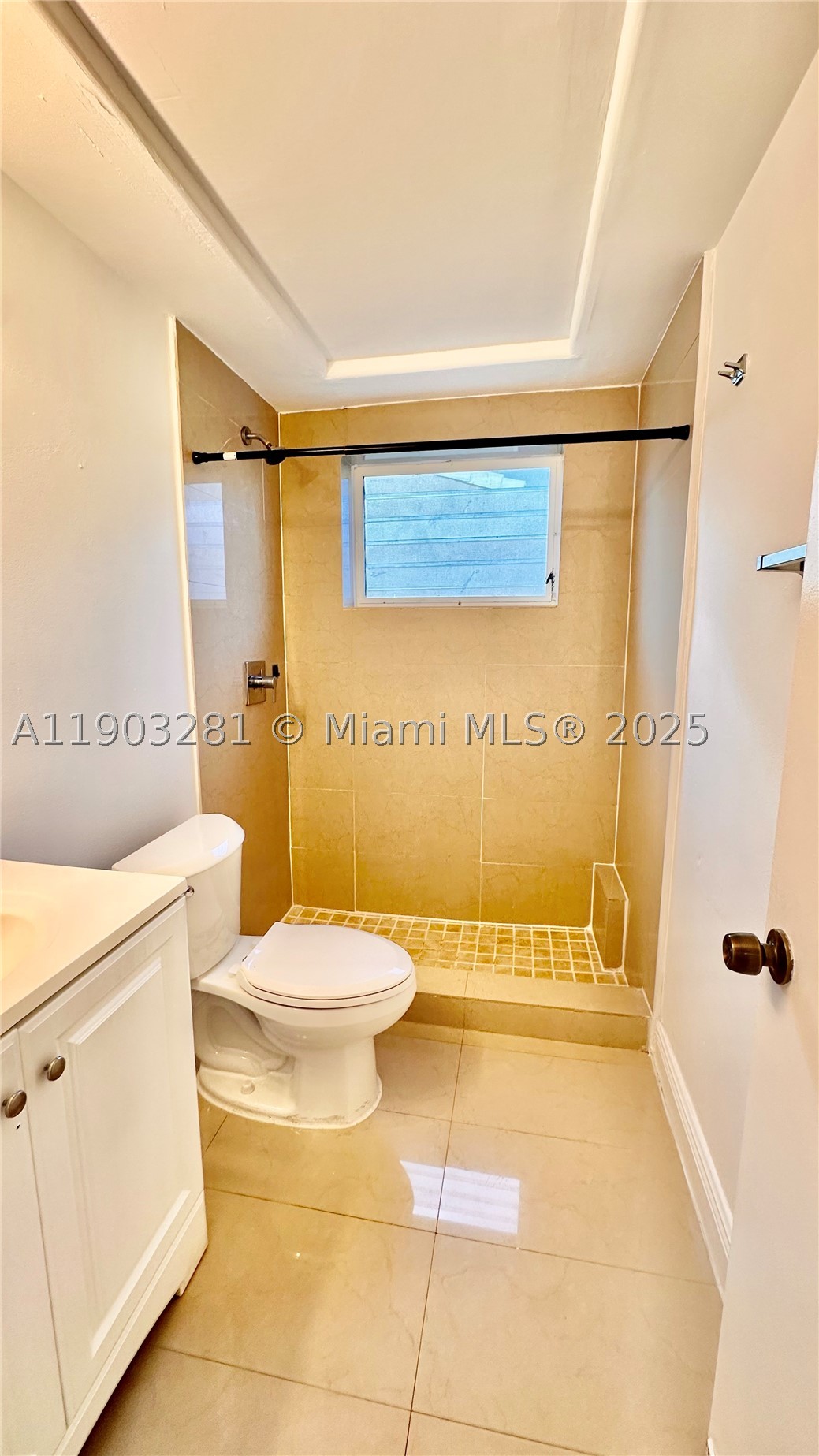 1955 Normandy Dr 2 Property Photo 12