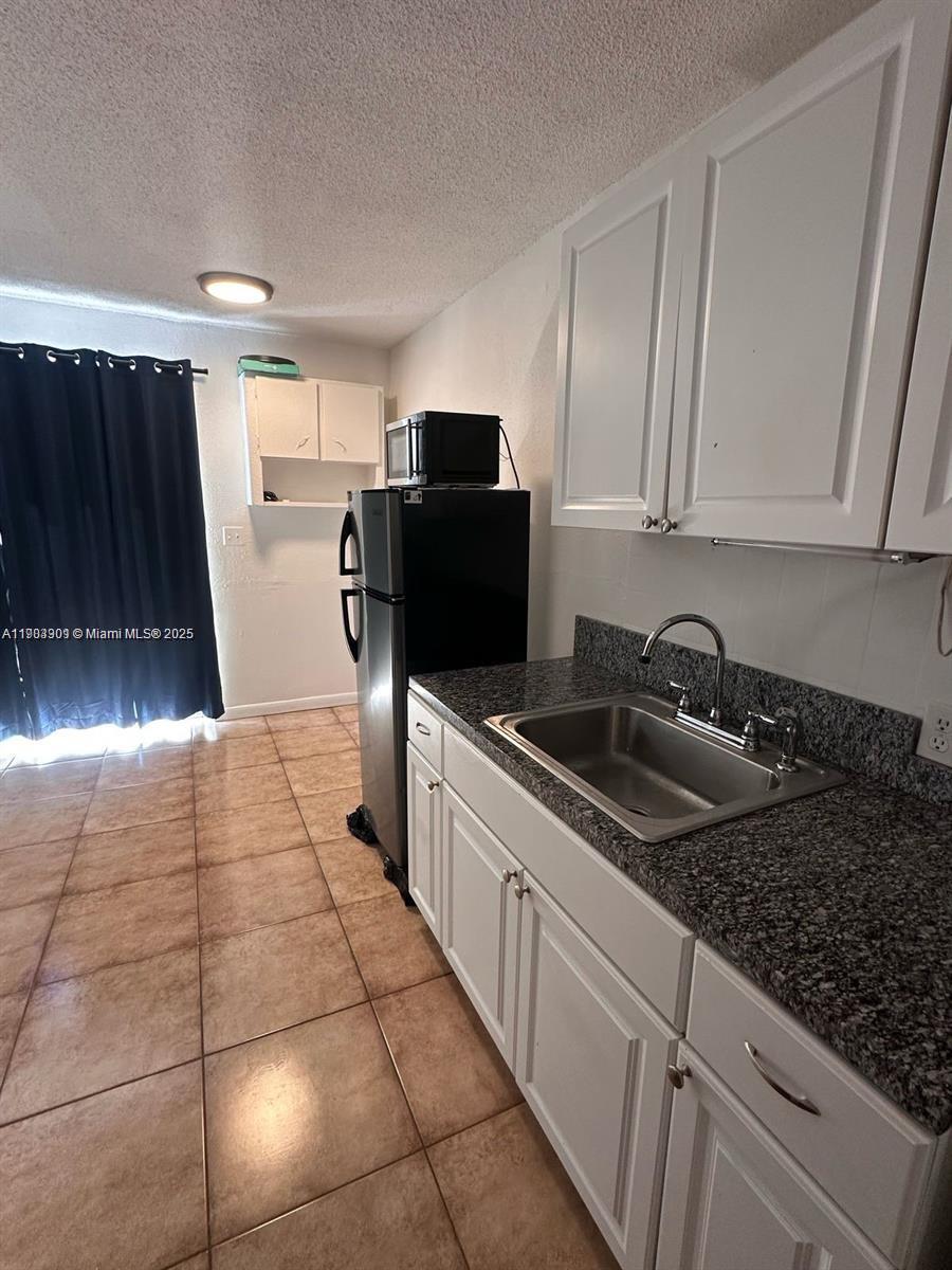 A11903301 Property Photo 5
