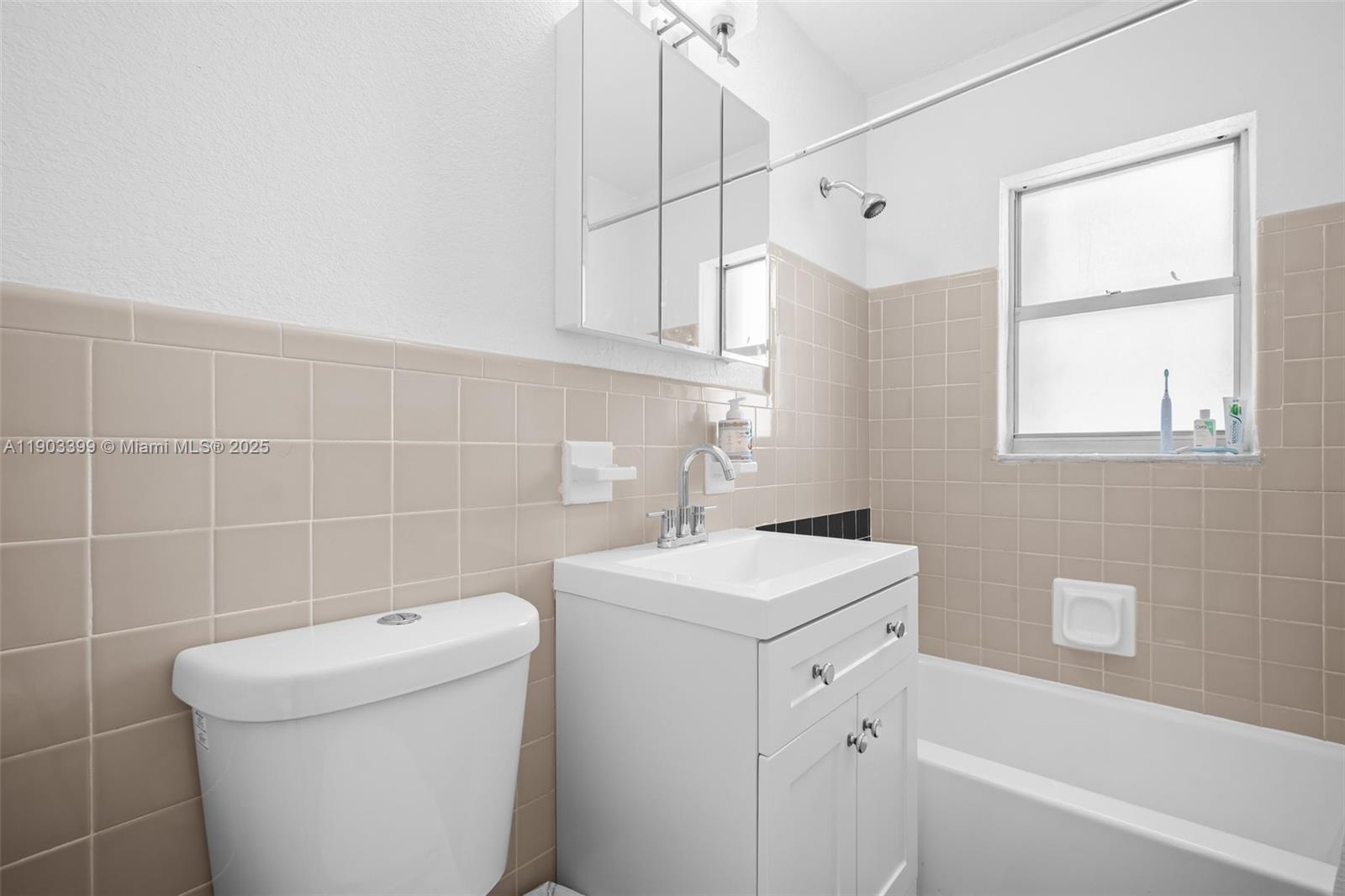 9241 Collins Ave 11 Property Photo 12