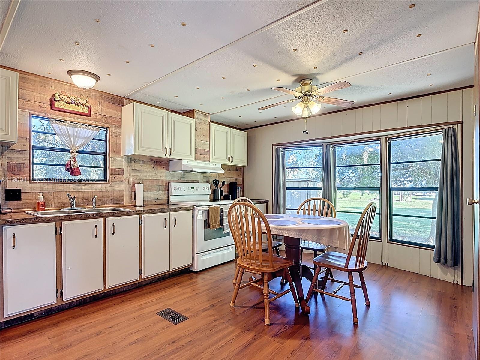 4419 Loblolly Bay Rd. Property Photo 33