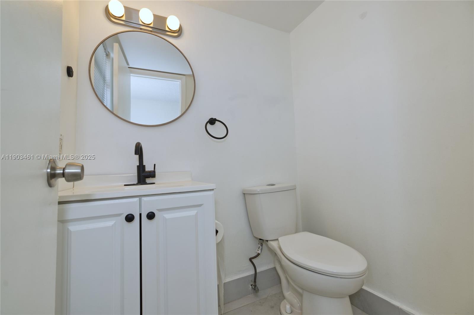2903 N Miami Beach Blvd 806 Property Photo 6