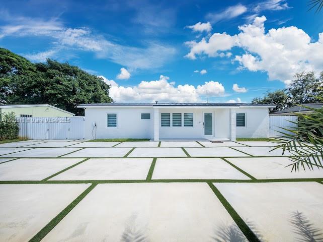 16125 NW 28th Pl Property Photo 1