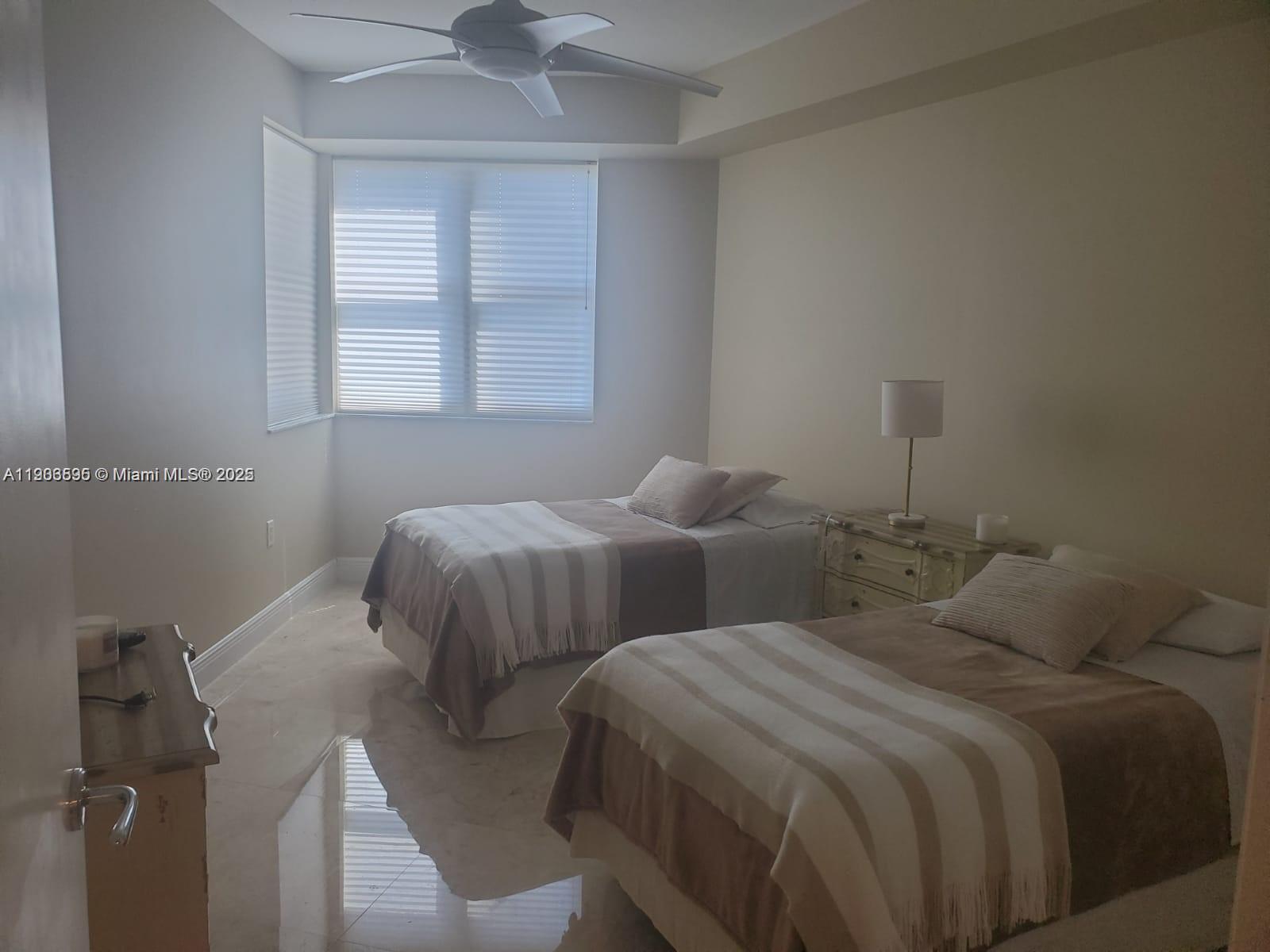 19900 E Country Club Dr 607 Property Photo 5