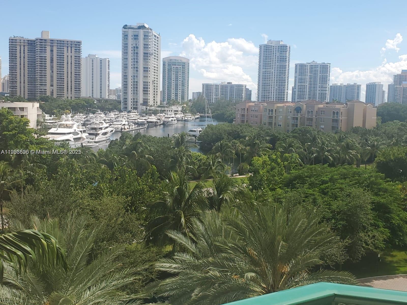 19900 E Country Club Dr 607 Property Photo 9