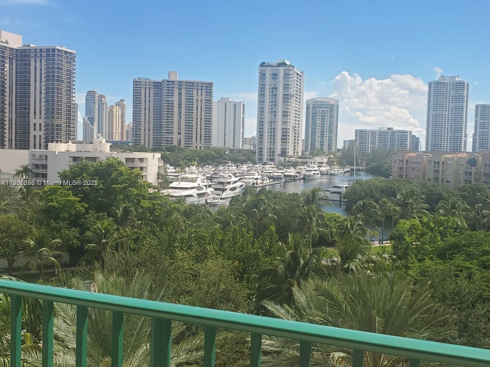 19900 E Country Club Dr 607 Property Photo 17