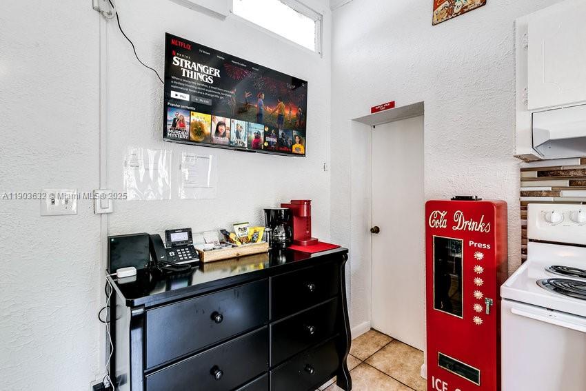 A11903632 Property Photo 12