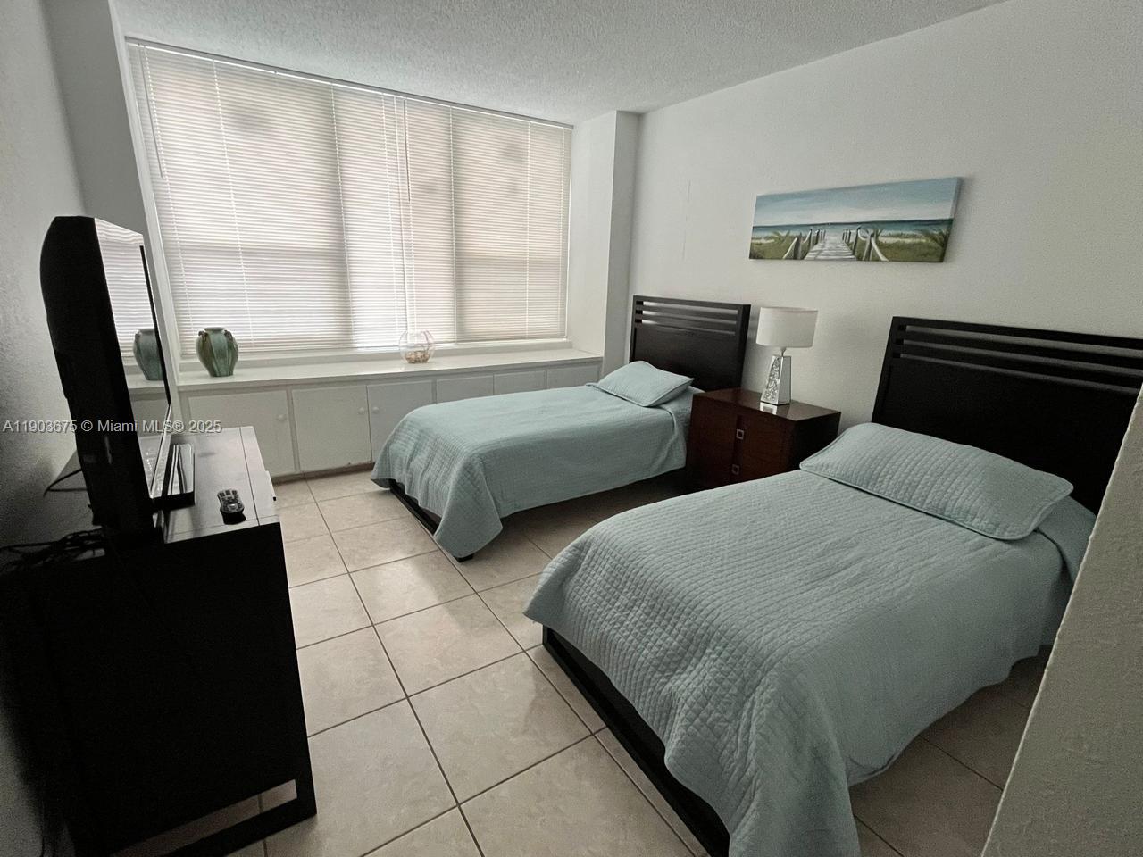 3505 S Ocean Dr 208 Property Photo 14