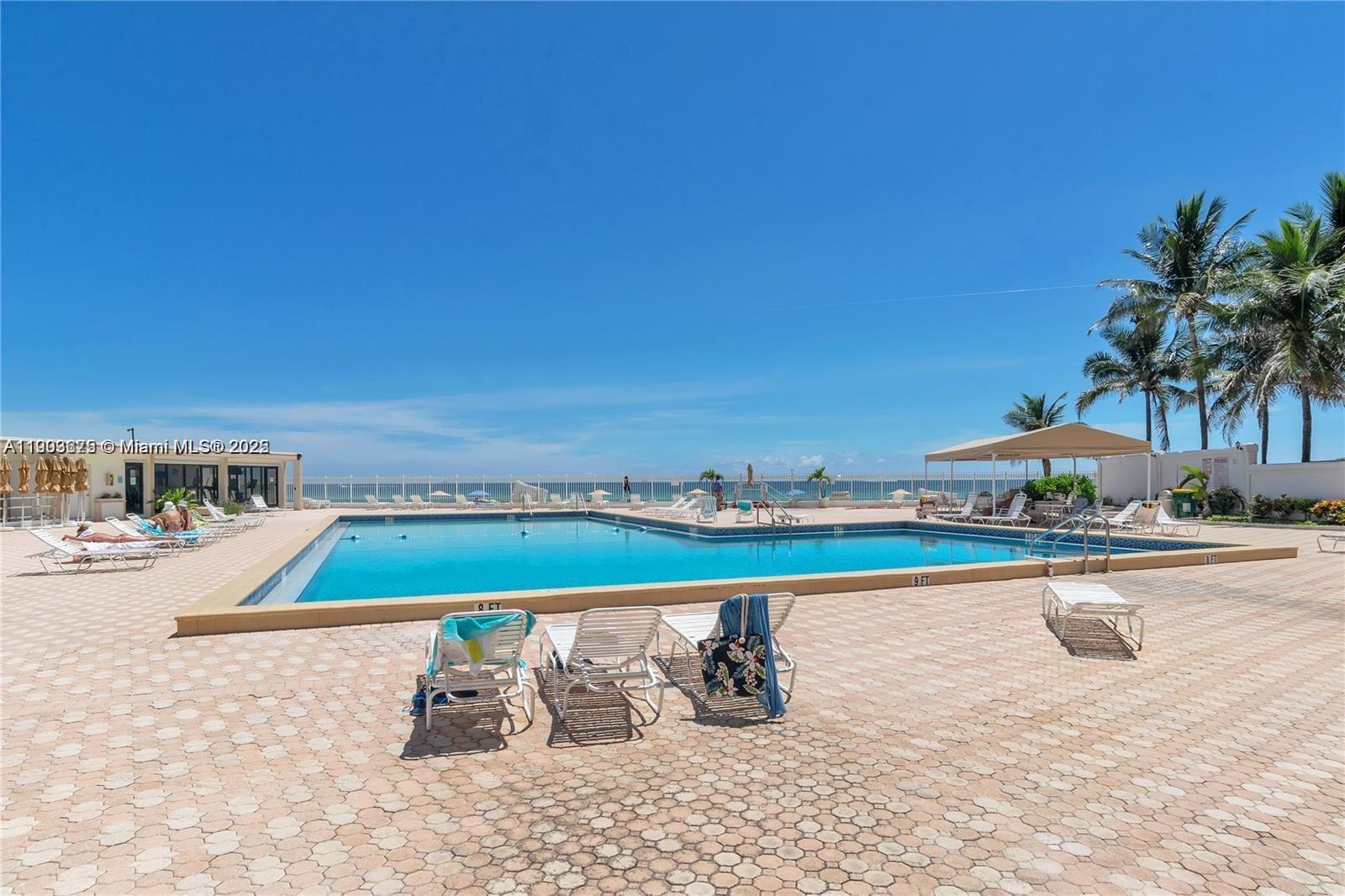 3505 S Ocean Dr 208 Property Photo 16