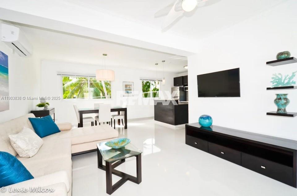 A11903838 Property Photo 8