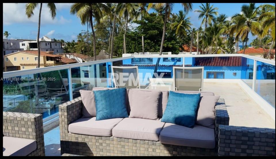 A11903838 Property Photo 9