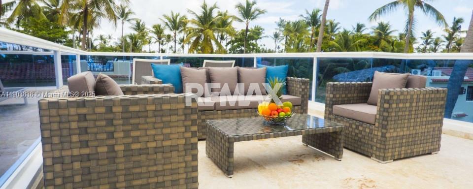 A11903838 Property Photo 15