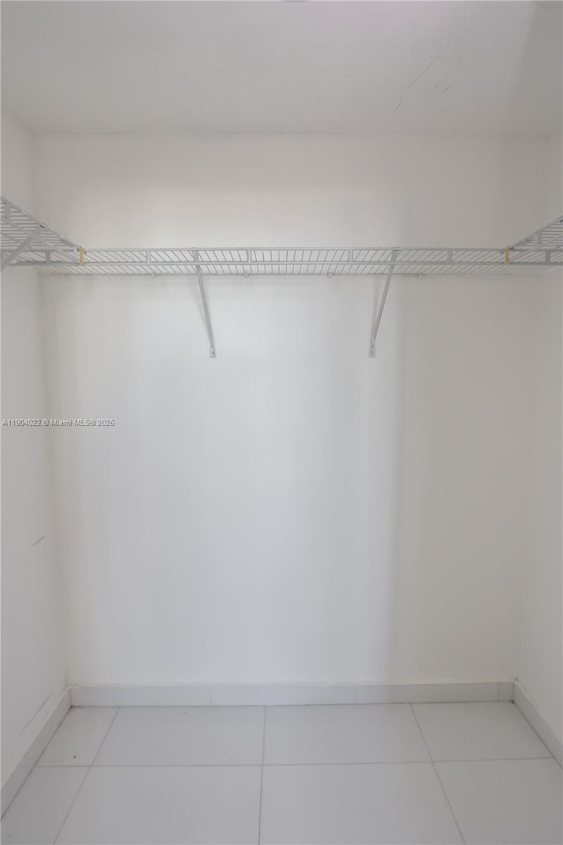 325 S Biscayne Blvd 1722 Property Photo 11