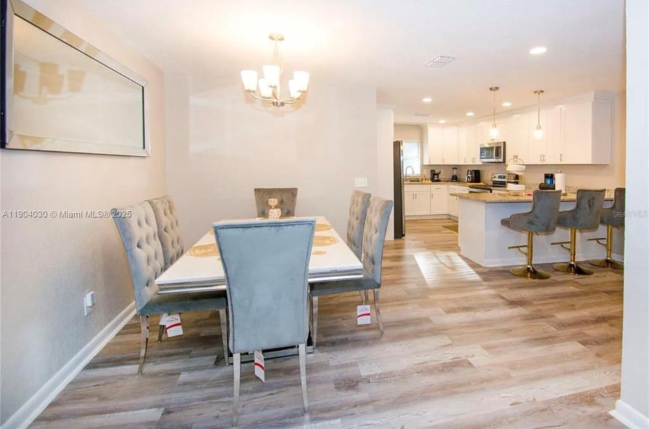 A11904030 Property Photo 7