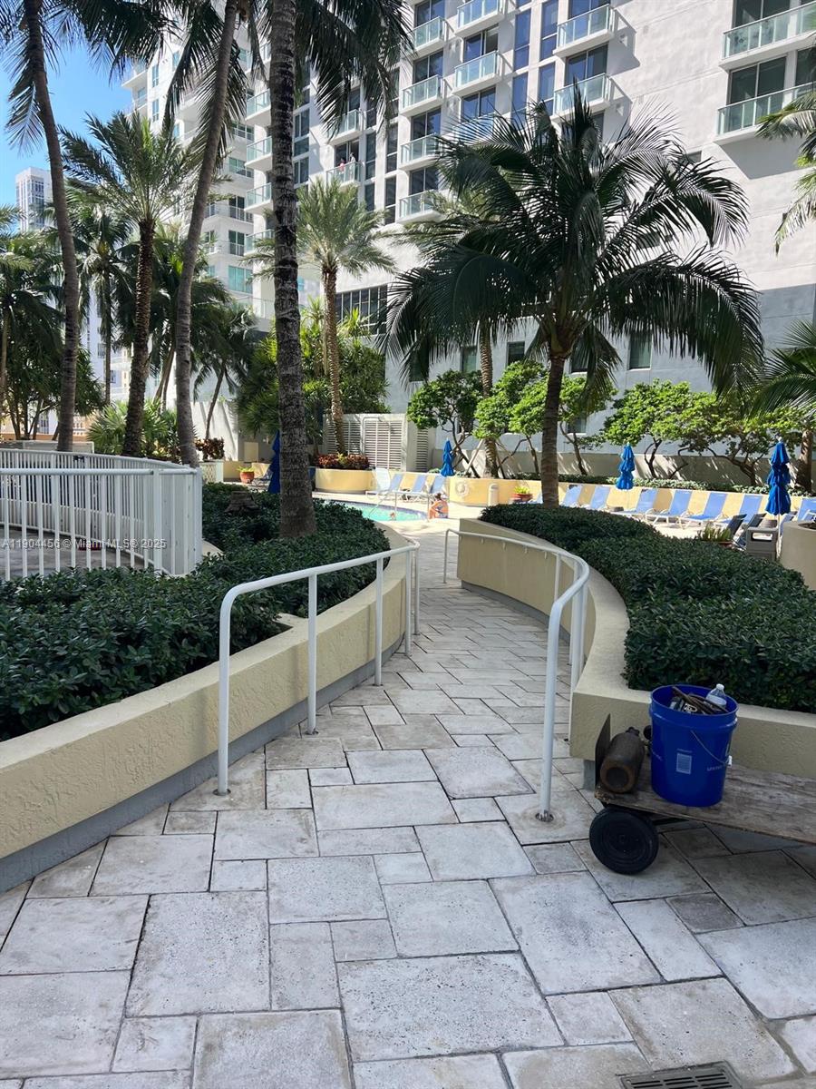 244 Biscayne Blvd 308 Property Photo 4