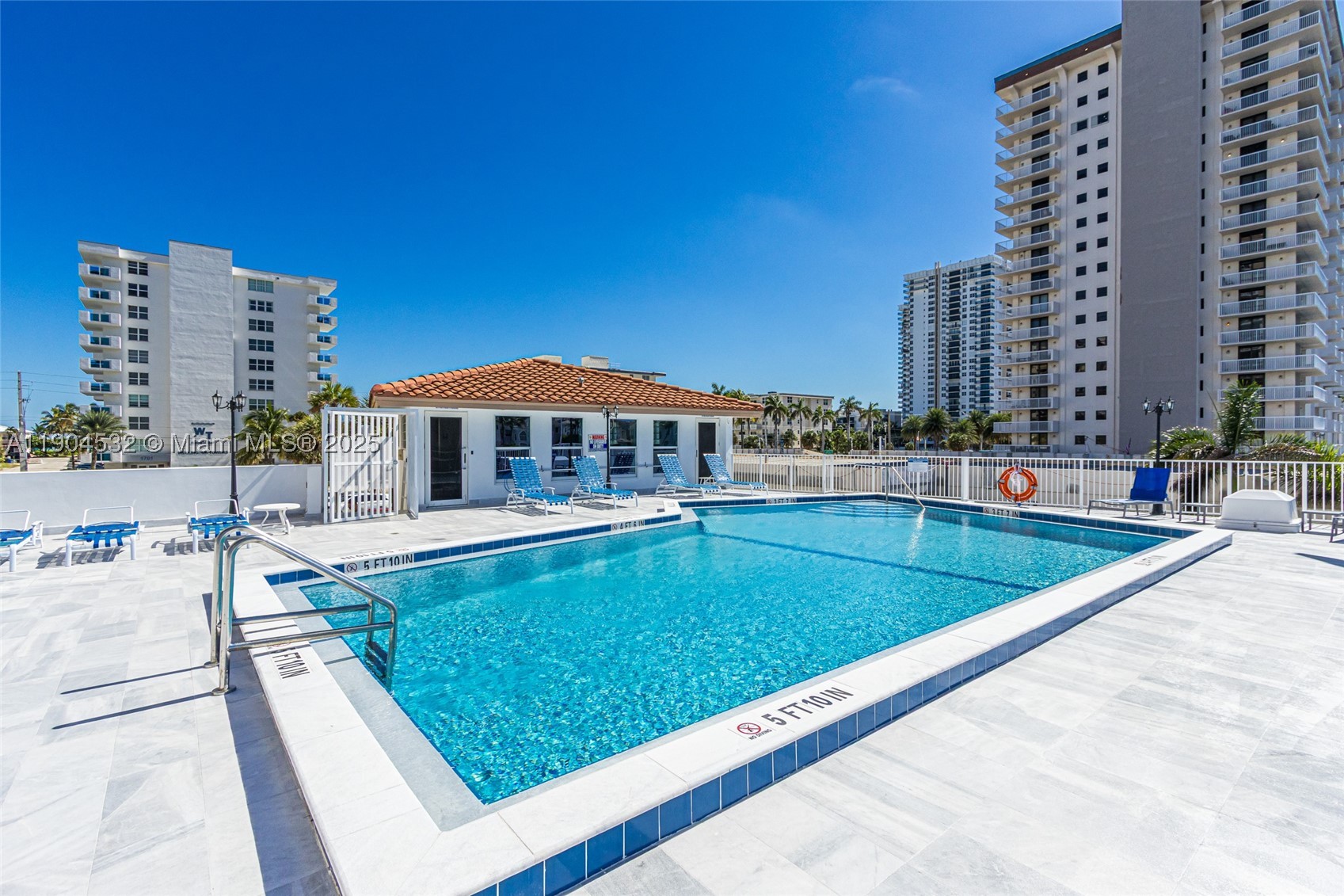 1410 S Ocean Dr 1702 Property Photo 18