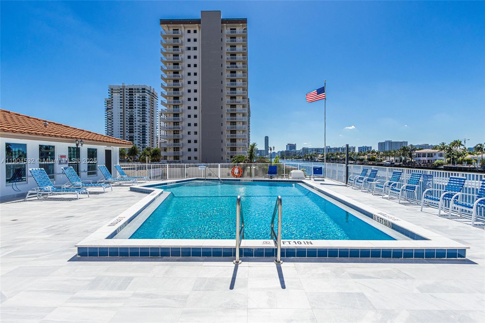 1410 S Ocean Dr 1702 Property Photo 19