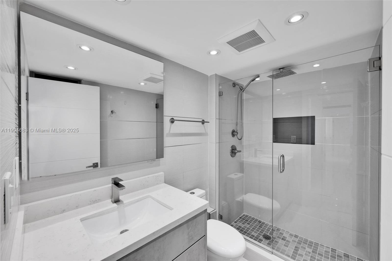 3140 S Ocean Dr 1011 Property Photo 12