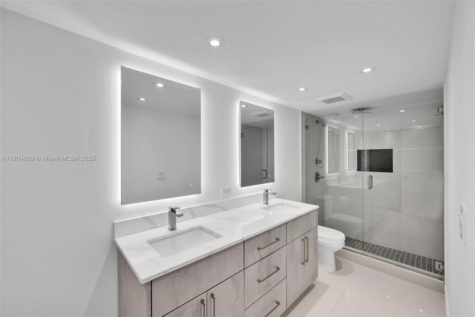 3140 S Ocean Dr 1011 Property Photo 22