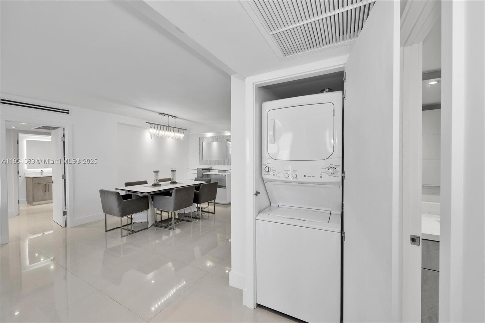 3140 S Ocean Dr 1011 Property Photo 27