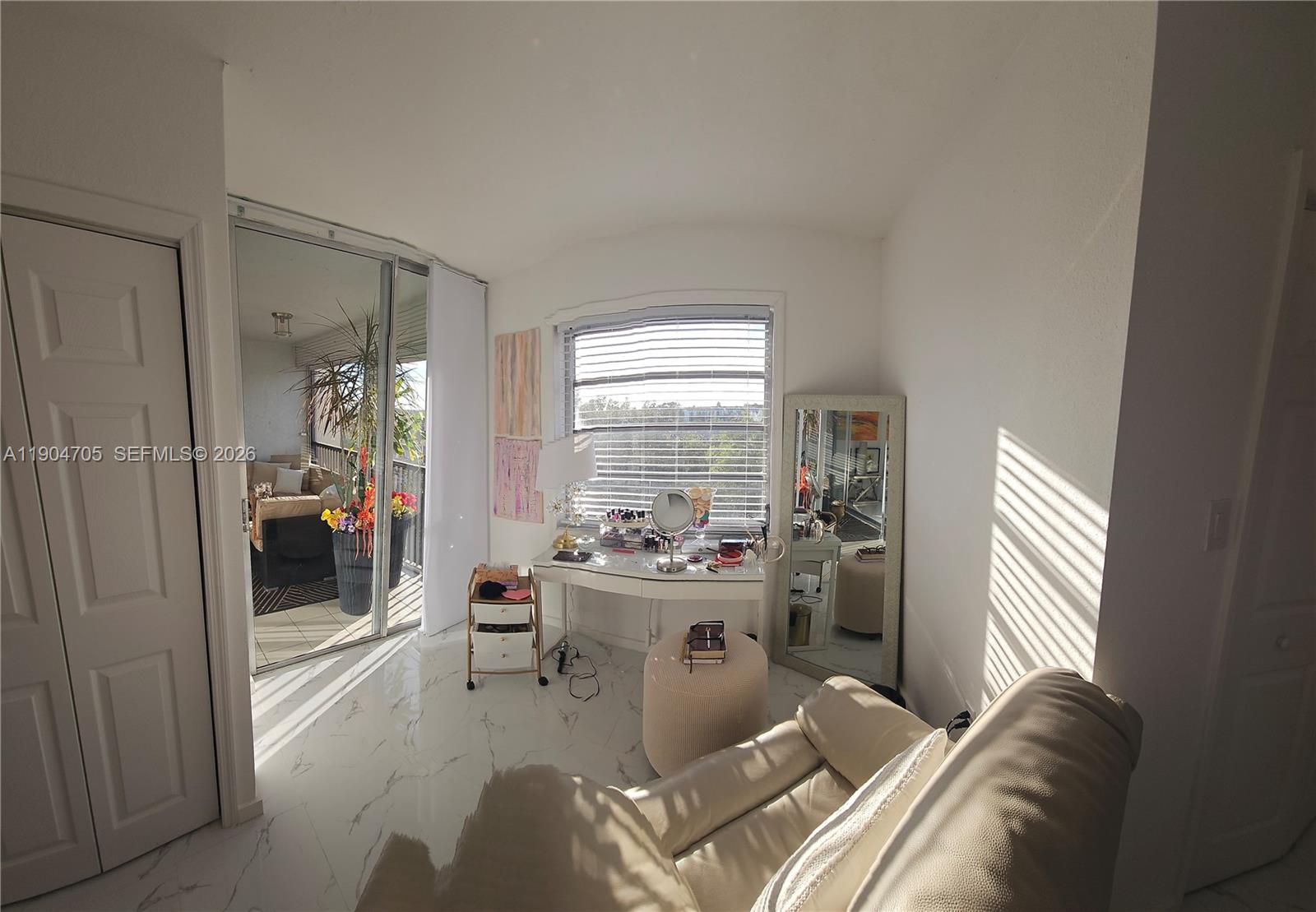 3910 Inverrary Blvd 703-b Property Photo 14
