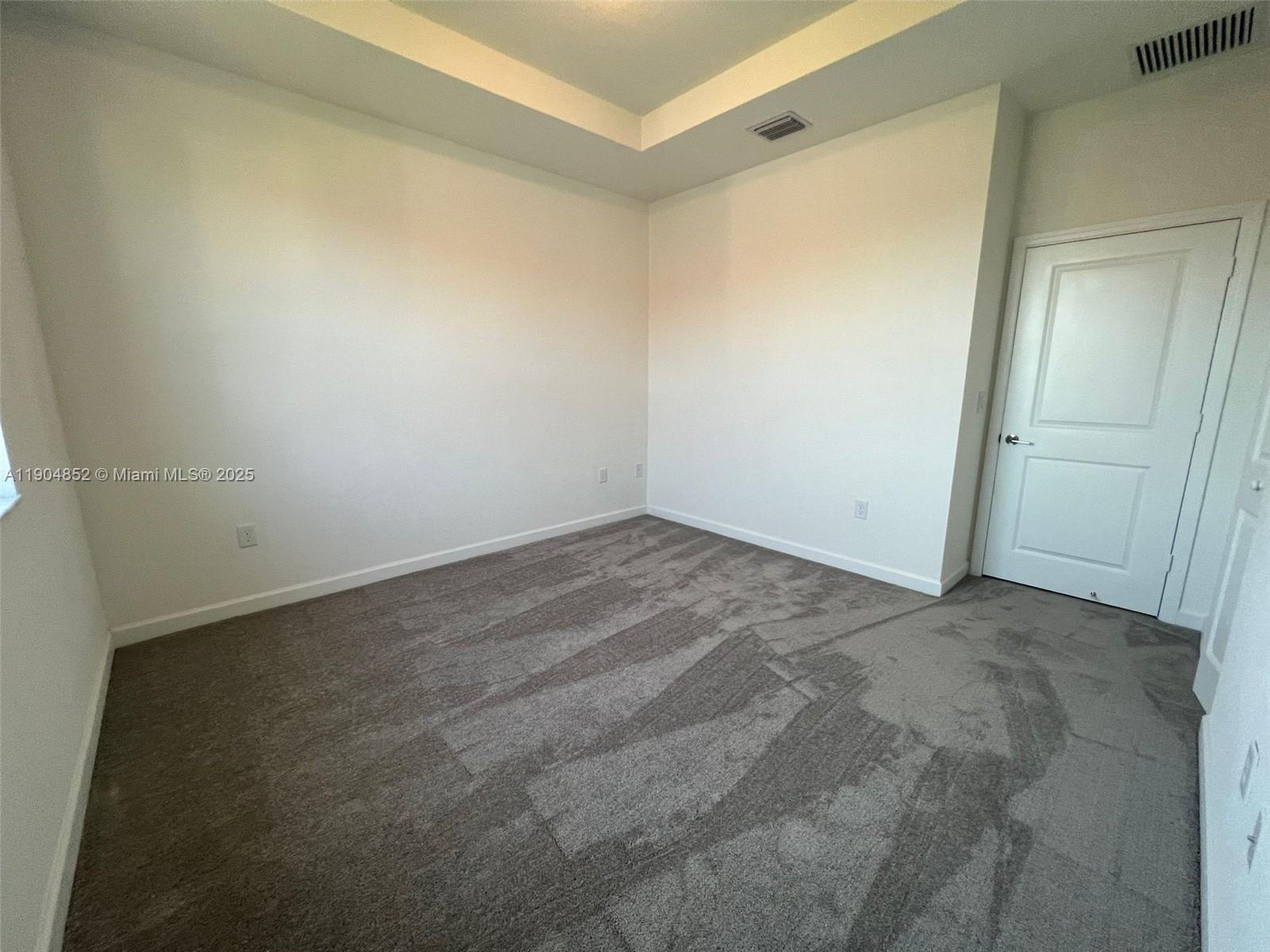 875 Ne 211th St 0 Property Photo 16