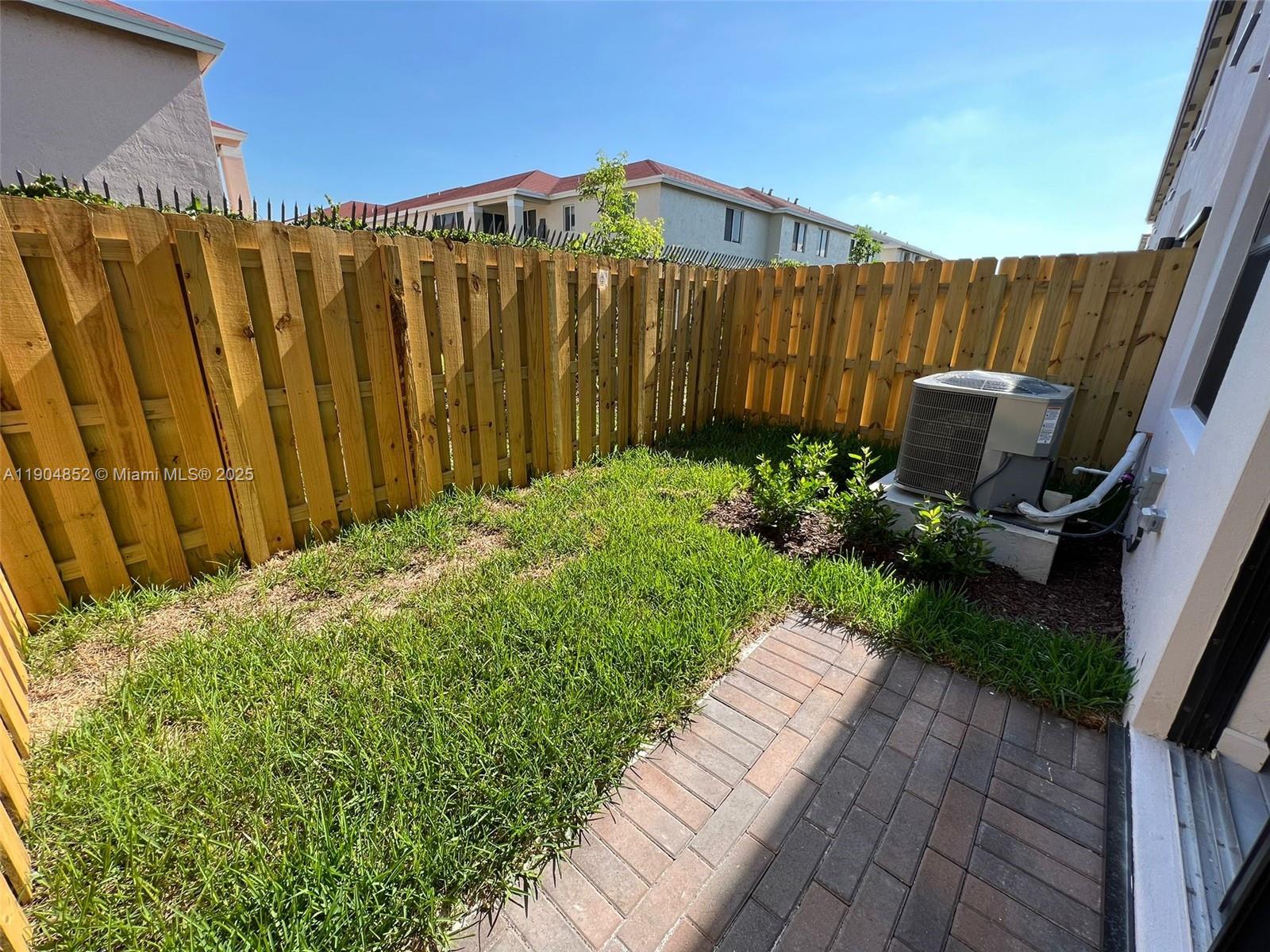 875 Ne 211th St 0 Property Photo 21