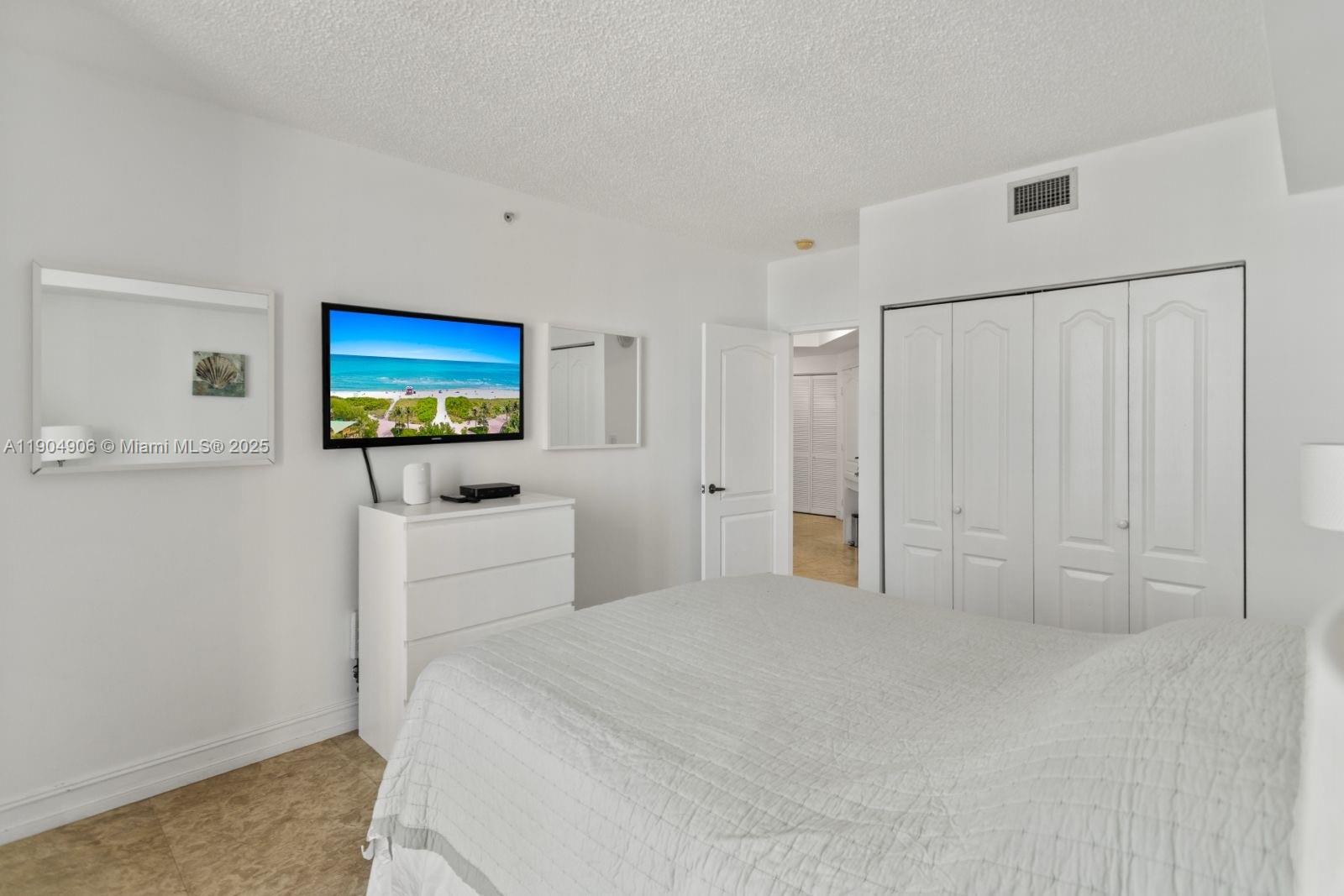 17555 Atlantic Blvd Ph7 Property Photo 8