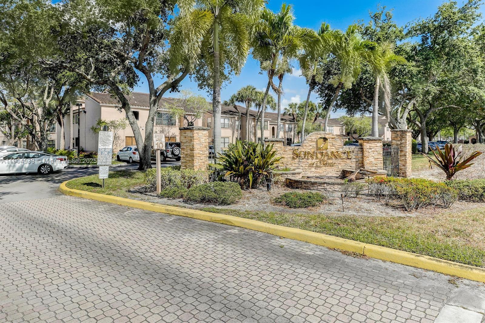 2846 S University Dr 4104 Property Photo 1