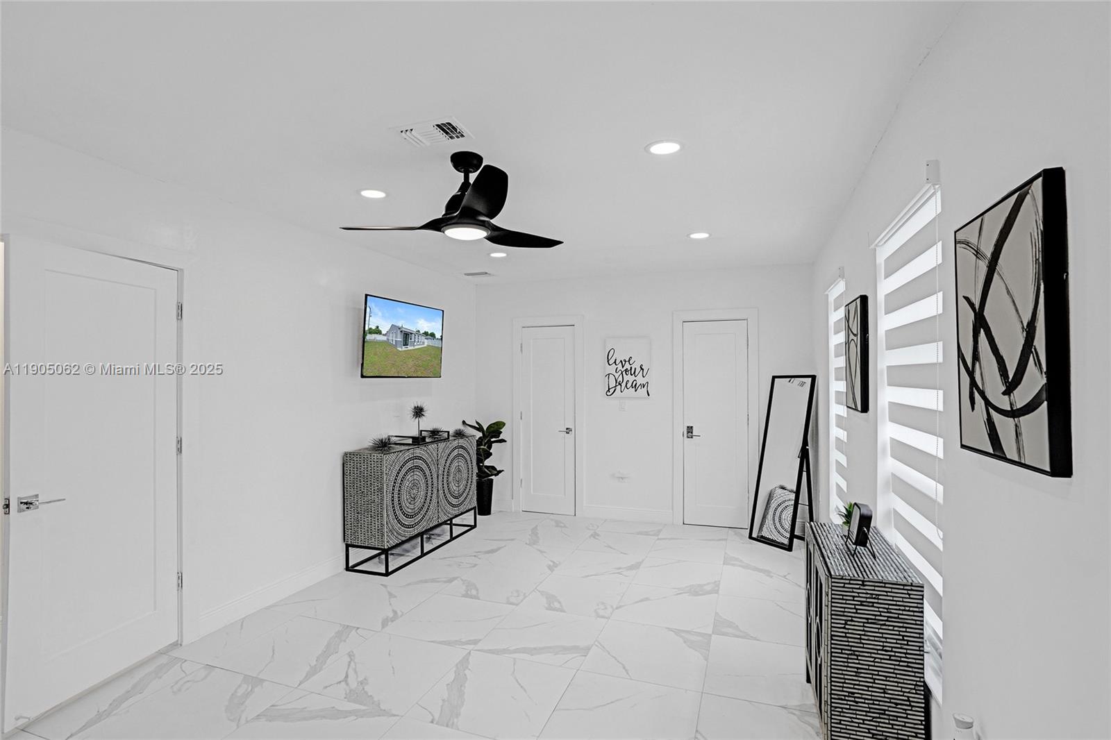 1285 Nw 86th St Property Photo 8