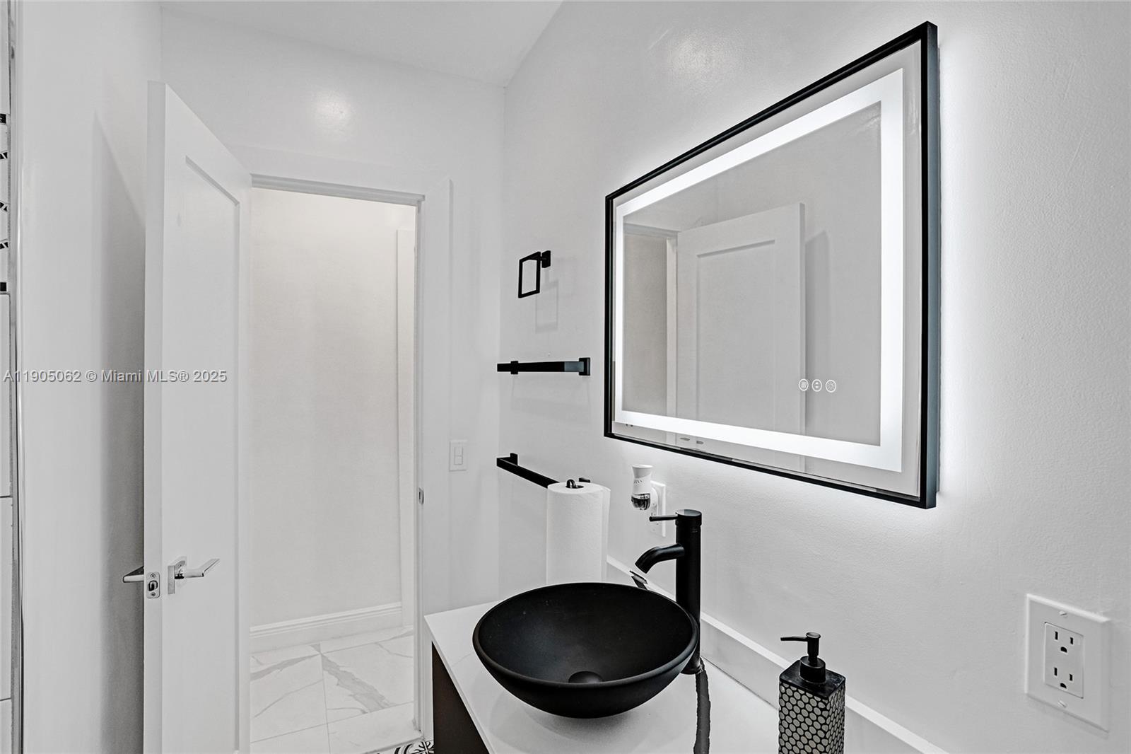 1285 Nw 86th St Property Photo 13