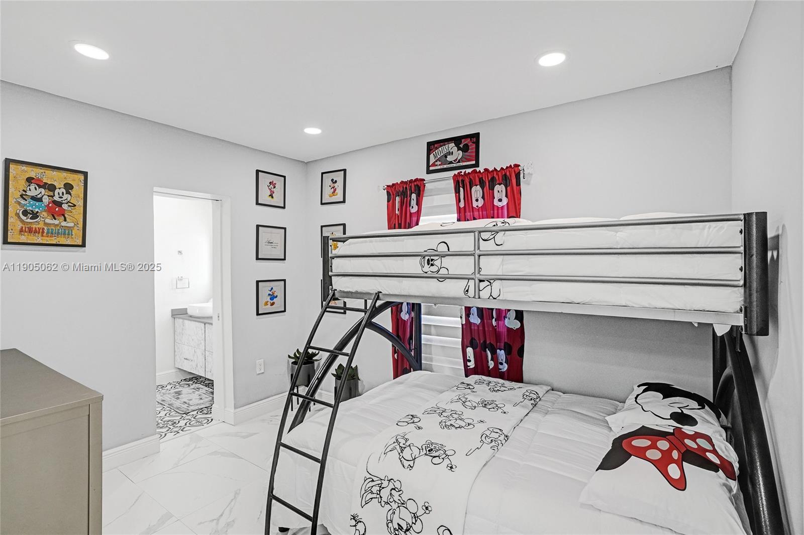 1285 Nw 86th St Property Photo 14