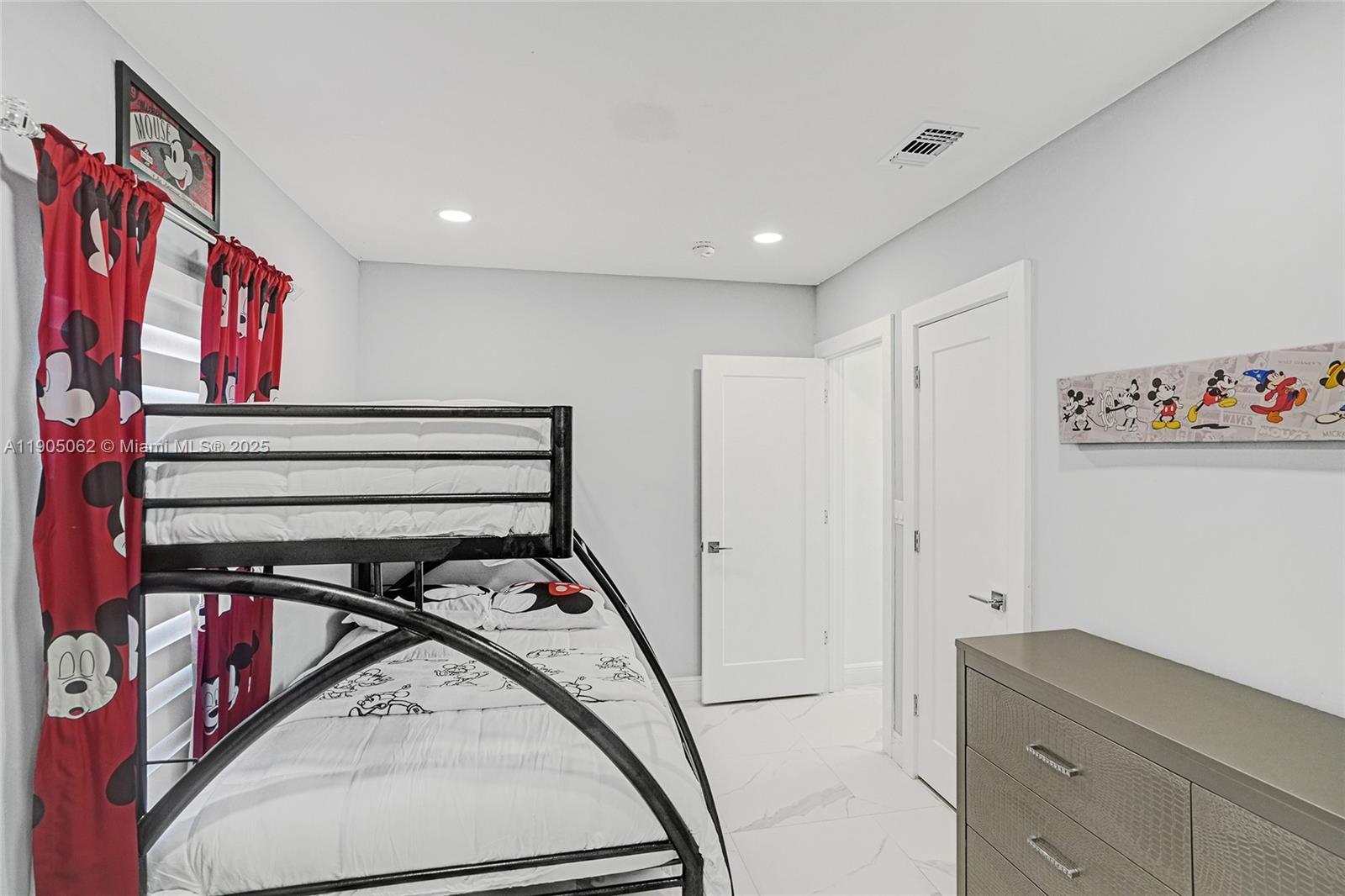 1285 Nw 86th St Property Photo 15