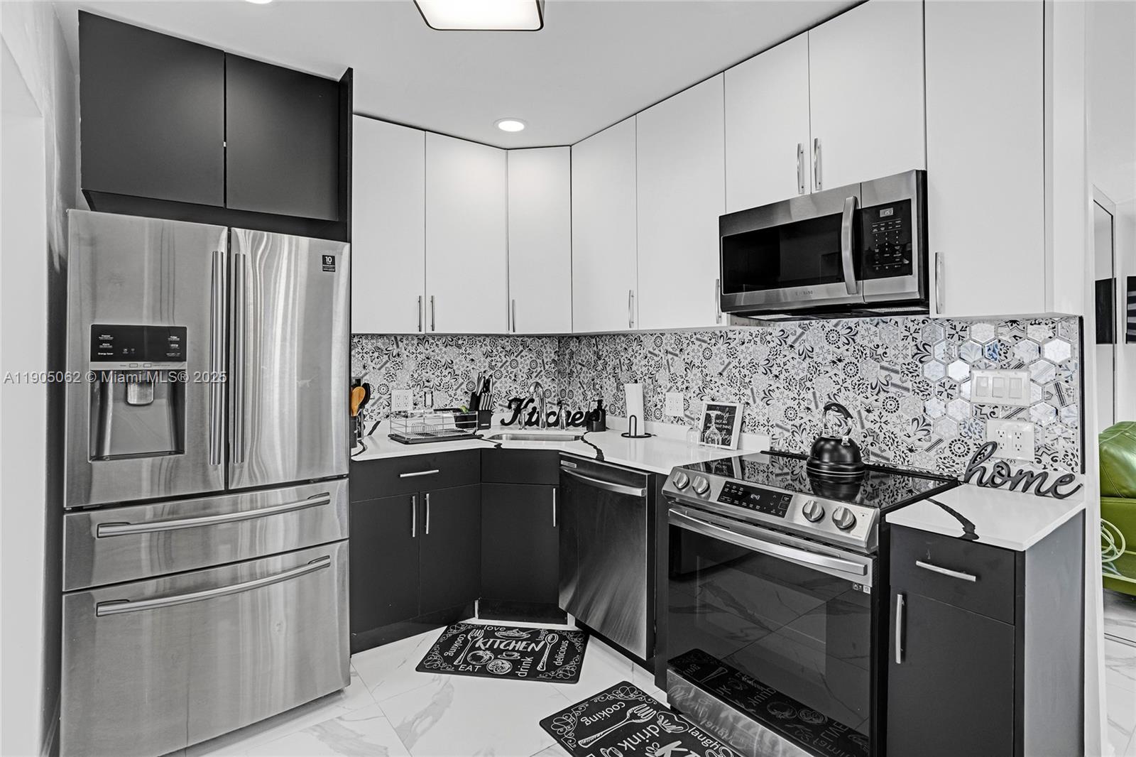 1285 Nw 86th St Property Photo 27