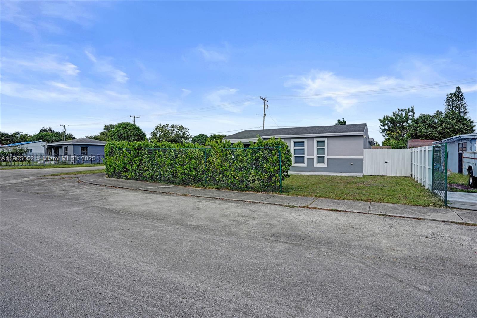 1285 Nw 86th St Property Photo 36