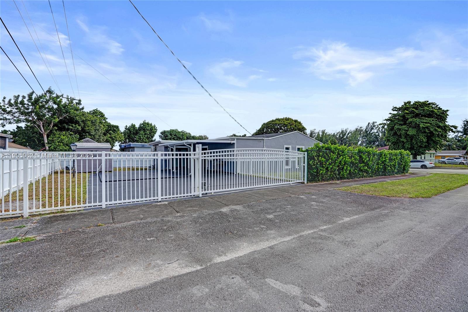 1285 Nw 86th St Property Photo 37