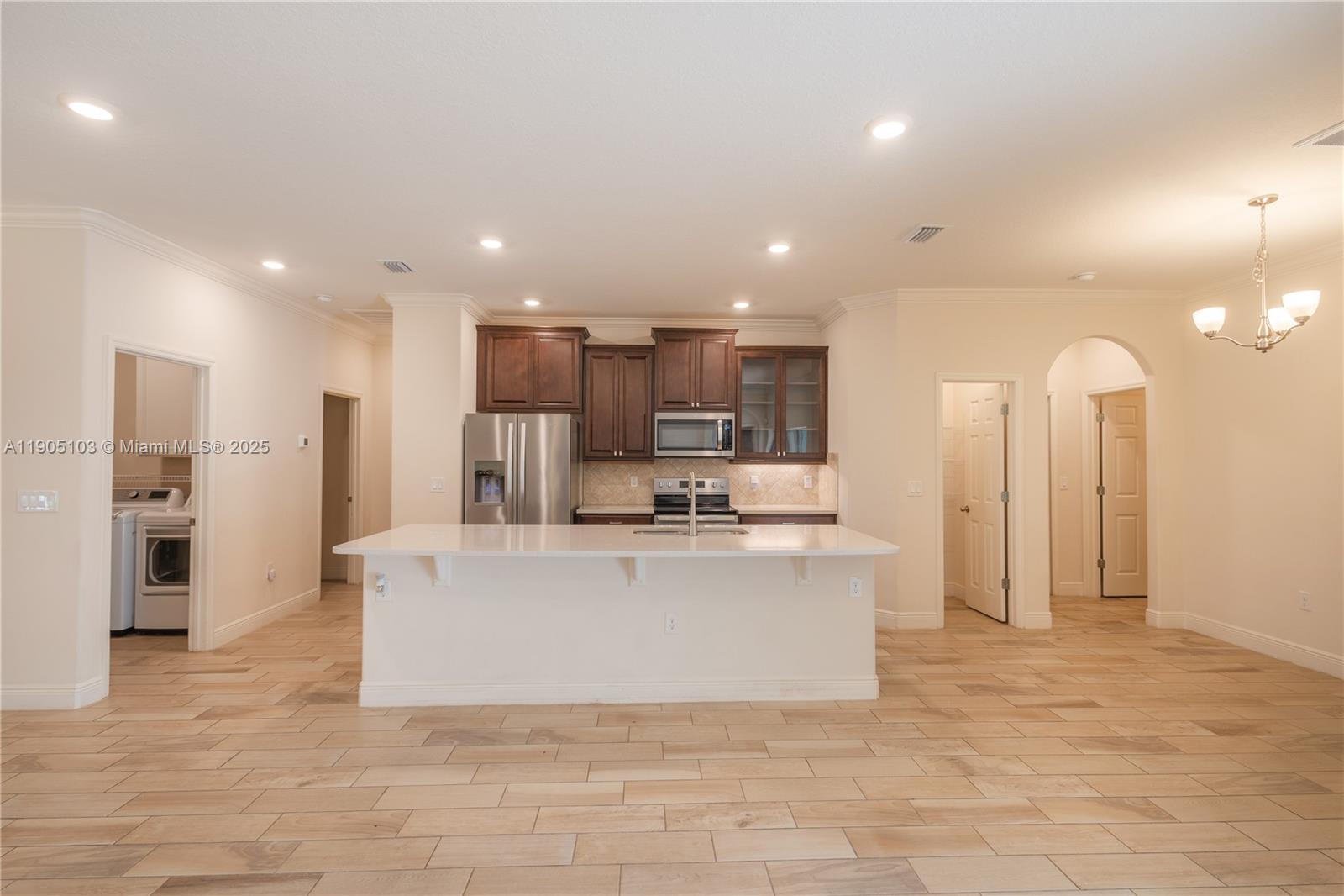 2547 Saint Lucia Cir Property Photo 11