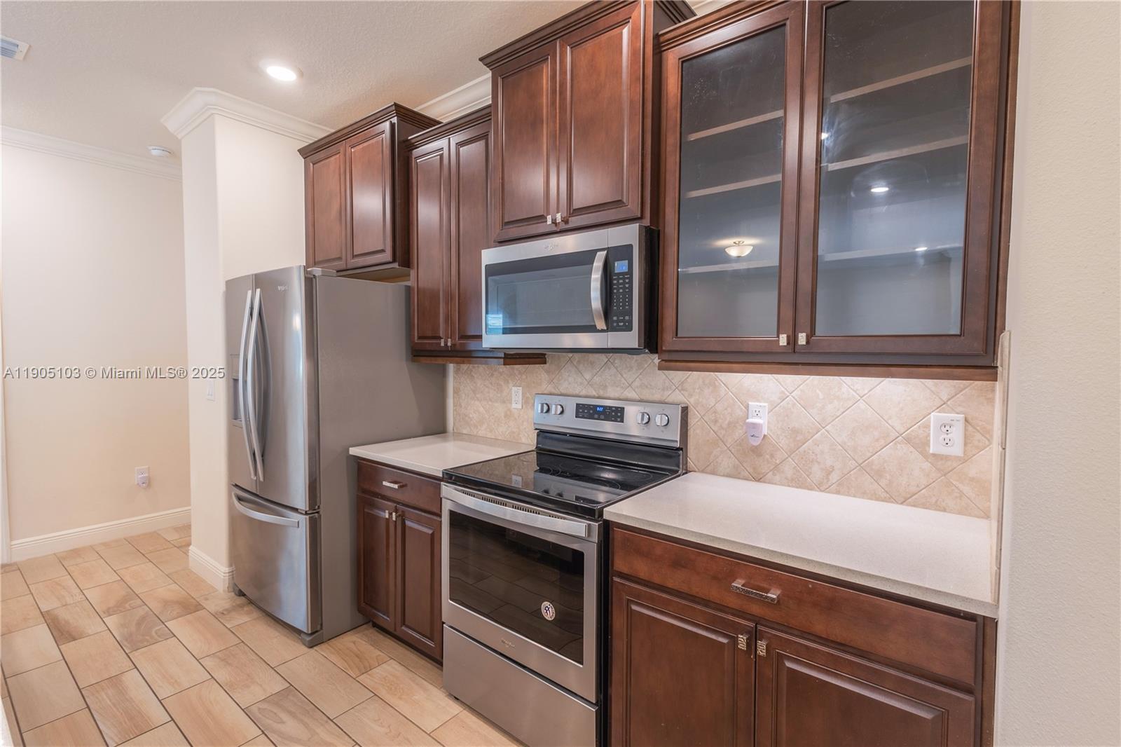 2547 Saint Lucia Cir Property Photo 13