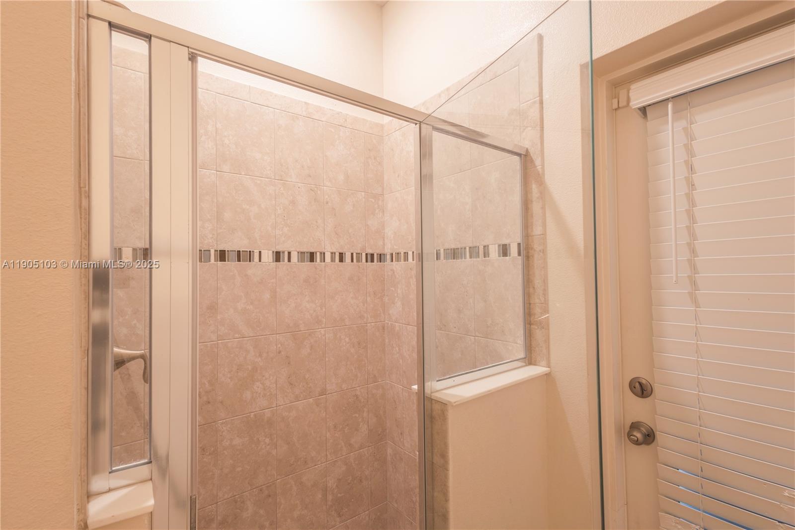 2547 Saint Lucia Cir Property Photo 19