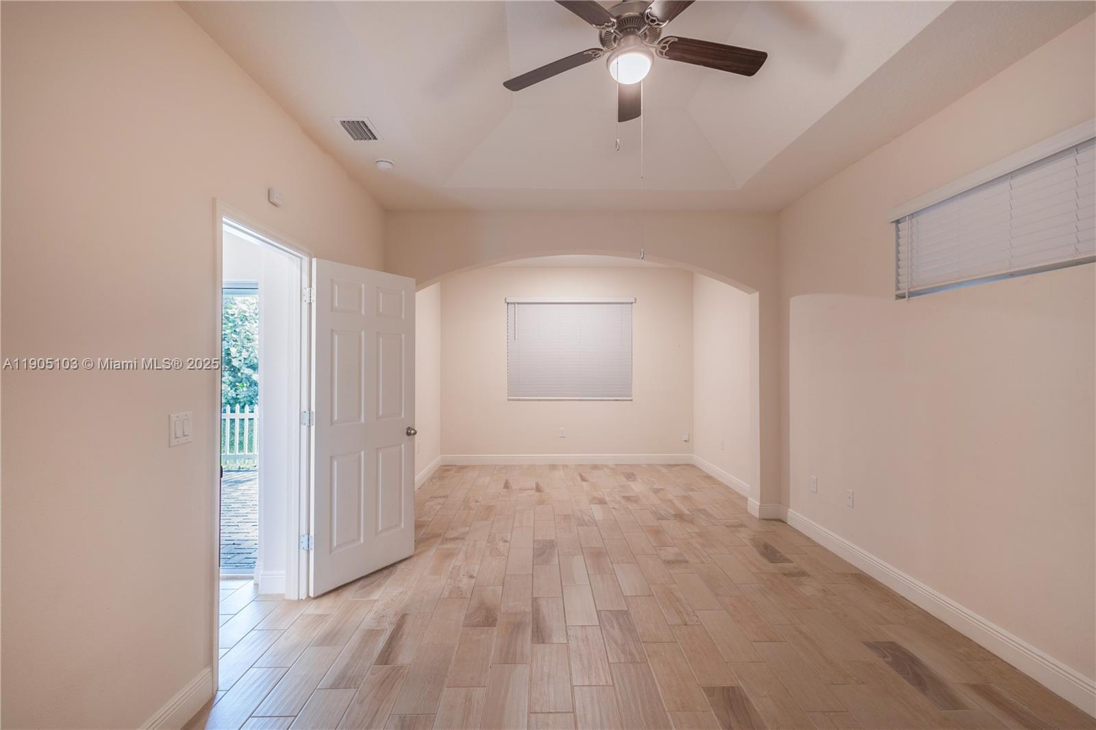 2547 Saint Lucia Cir Property Photo 20